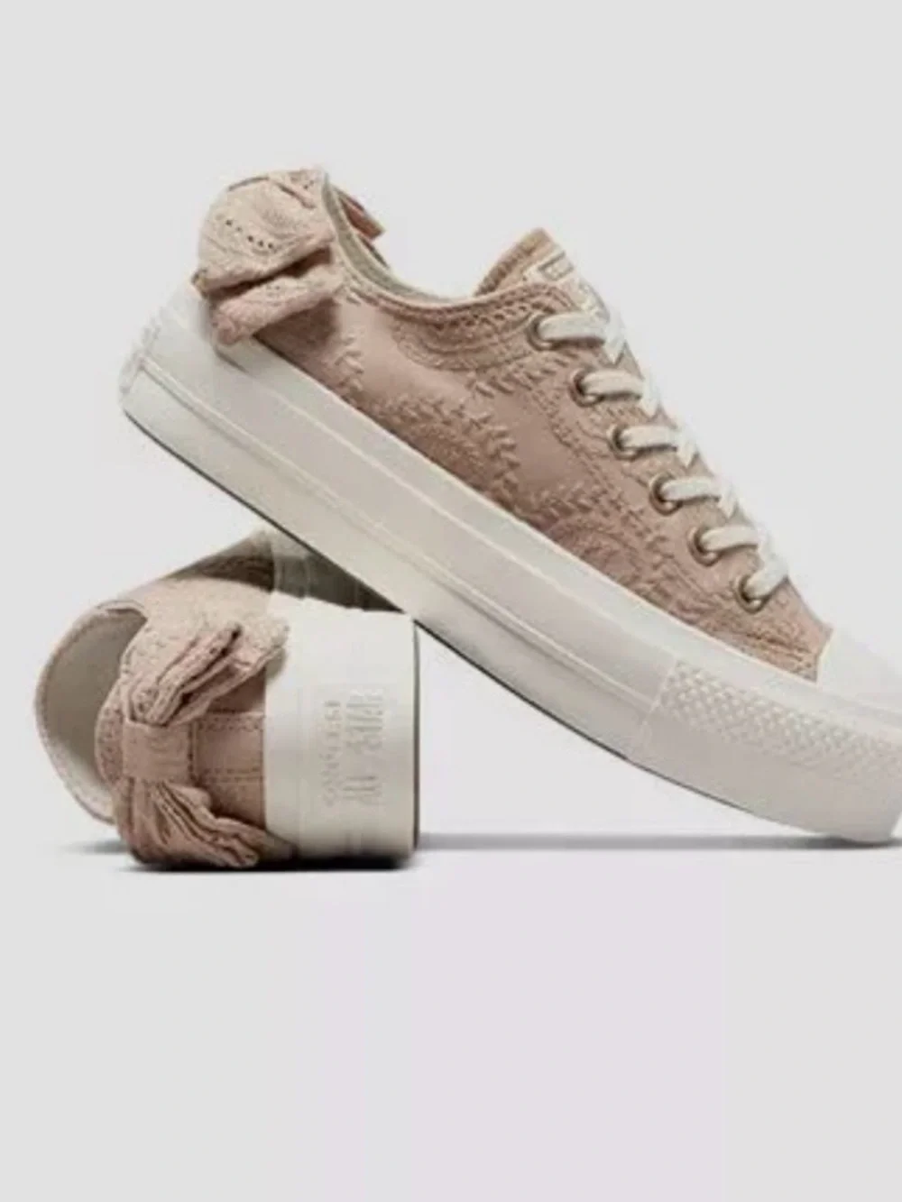 Converse Chuck Taylor All Star Lift Bow Ox Sneaker Style A10246C - Picture 2 of 5